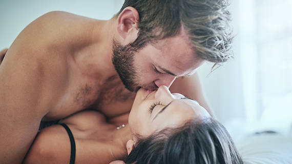 Memikat Hati Wanita dengan Foto secara Spiritual Aman