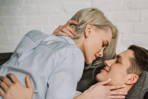 Mantra Menaklukkan Wanita Dengan Cara Sulit dan Mudah