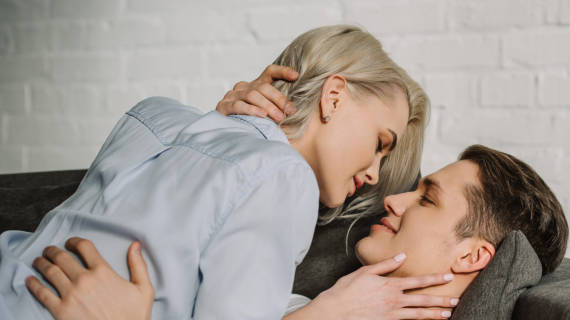 Mantra Menaklukkan Wanita Dengan Cara Sulit dan Mudah